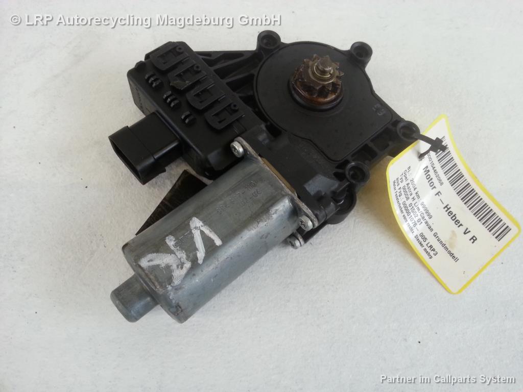 Opel Astra H 5-T FLH Bj.04 Fensterhebermotor vorn rechts BOSCH 0130821989