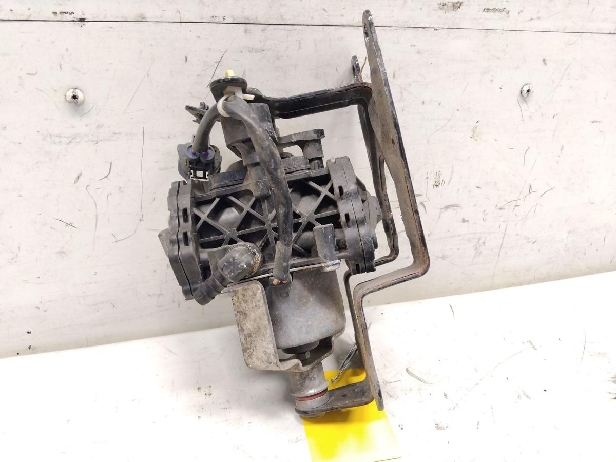 Tesla Model S P85D original Vakuumpumpe 600635900A BJ2014