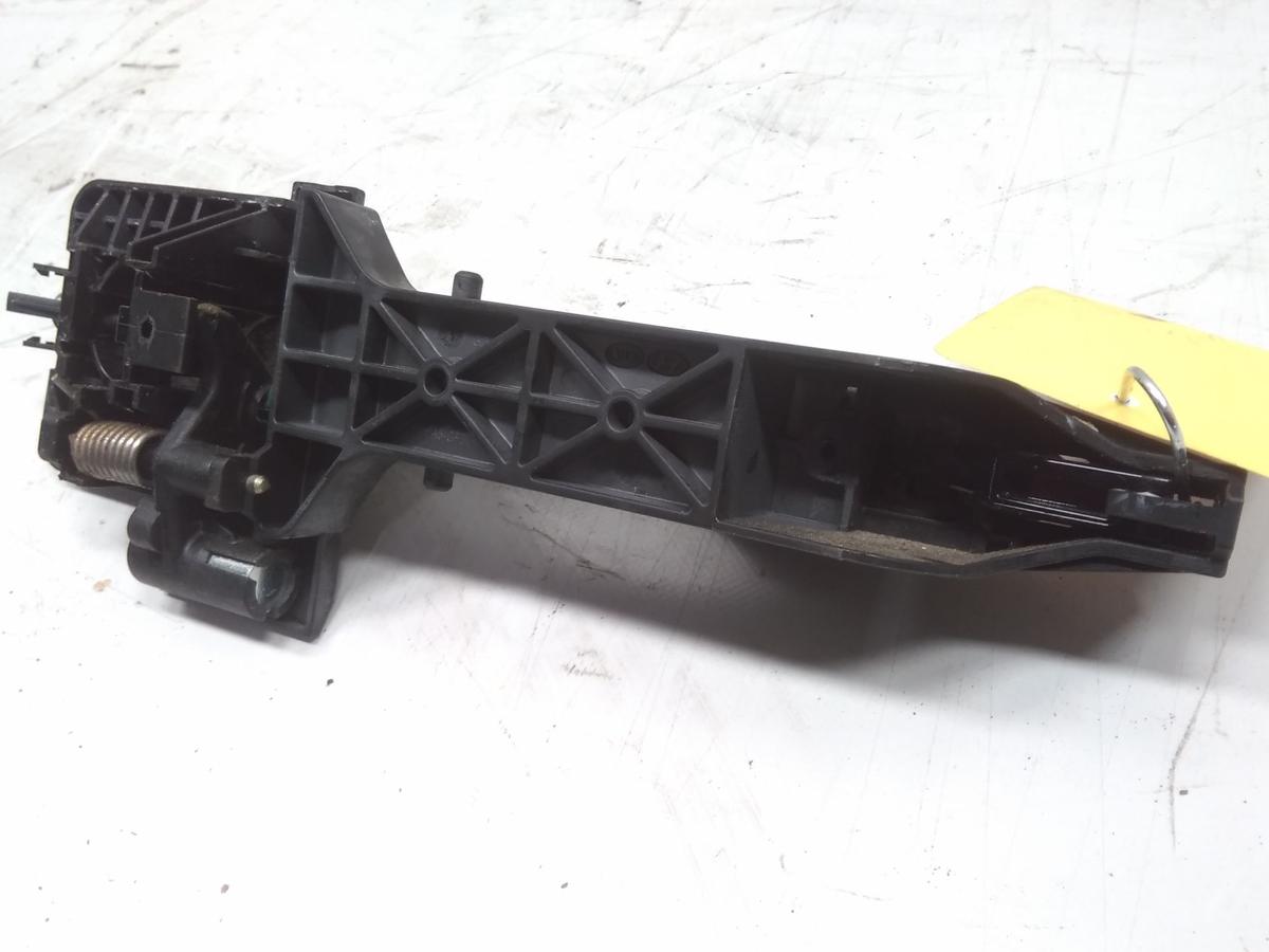 Hyundai i30 Kombi GD original Aussent&uuml;rgriff vorn links inkl.Tr&auml;ger BJ2015 Phantom Black