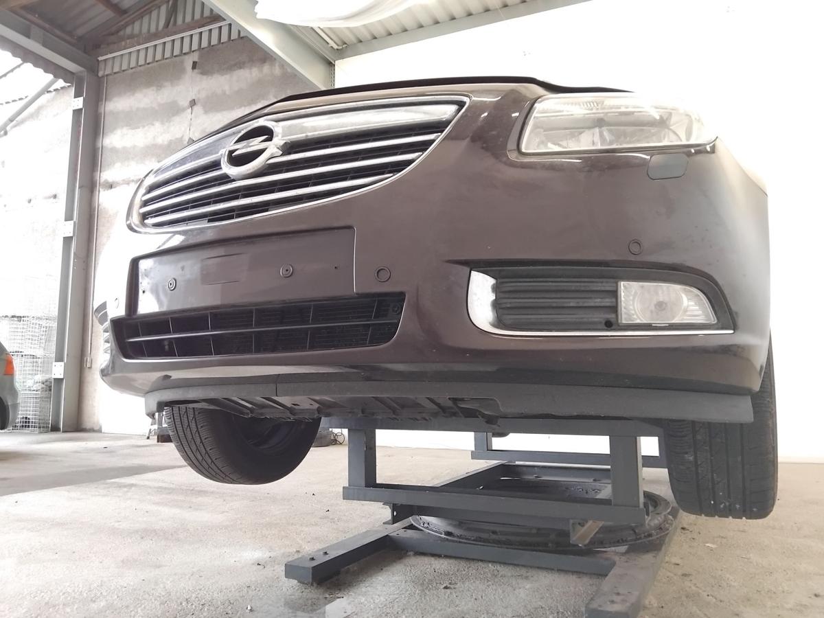 Opel Insignia A original Stoßstange Stossfänger vorn SRA PDC BJ2011 GOP Mahagonibraun