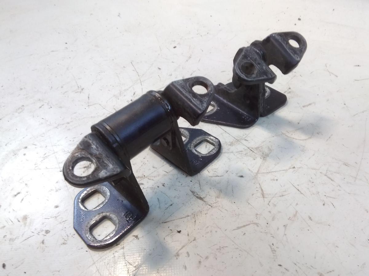 Tesla Model S original Satz T&uuml;rscharniere vorn rechts unfallfrei BJ2014