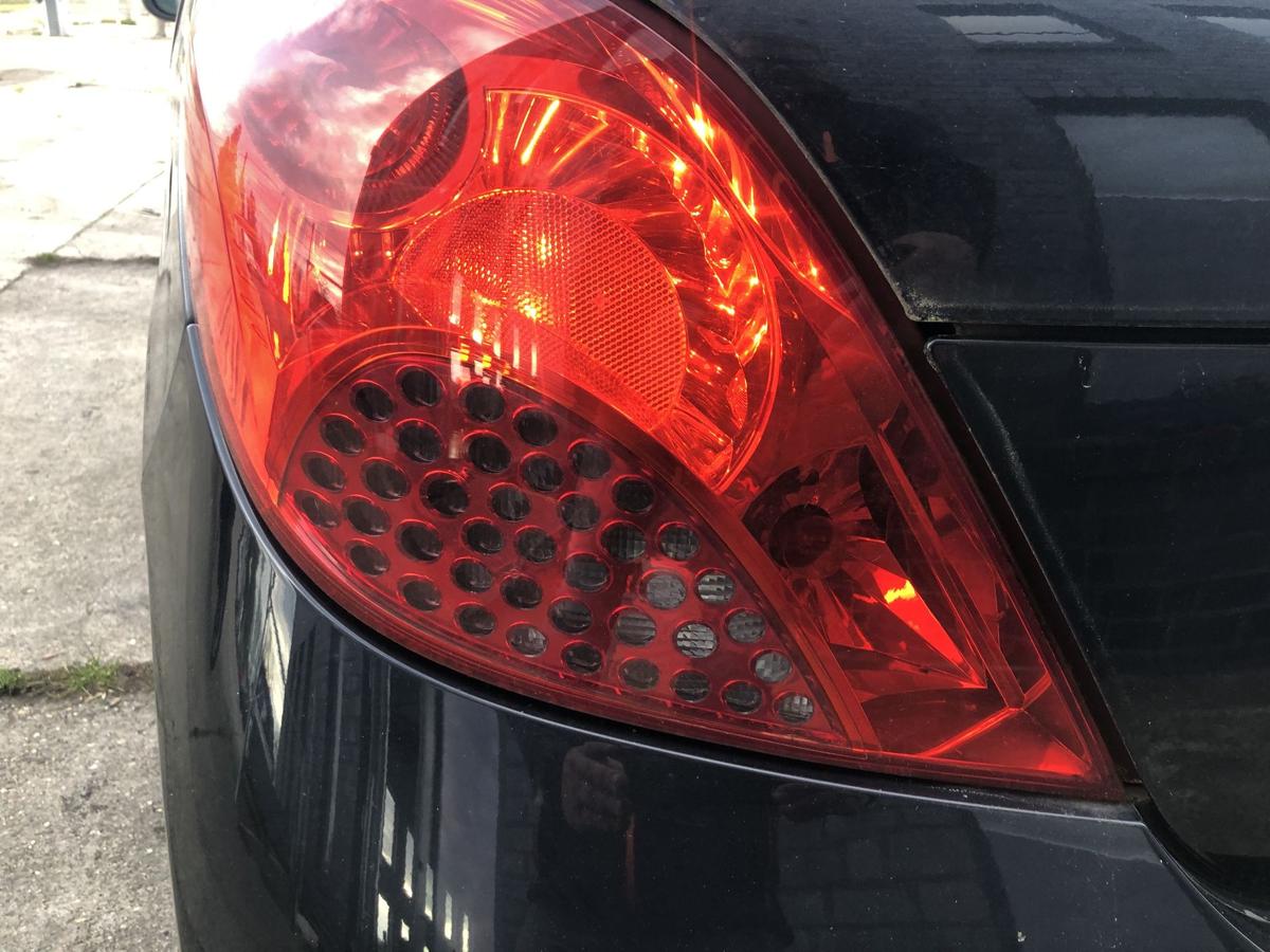 Peugeot 207CC Rückleuchte links Rücklicht Heckleuchte Cabrio bis 2009