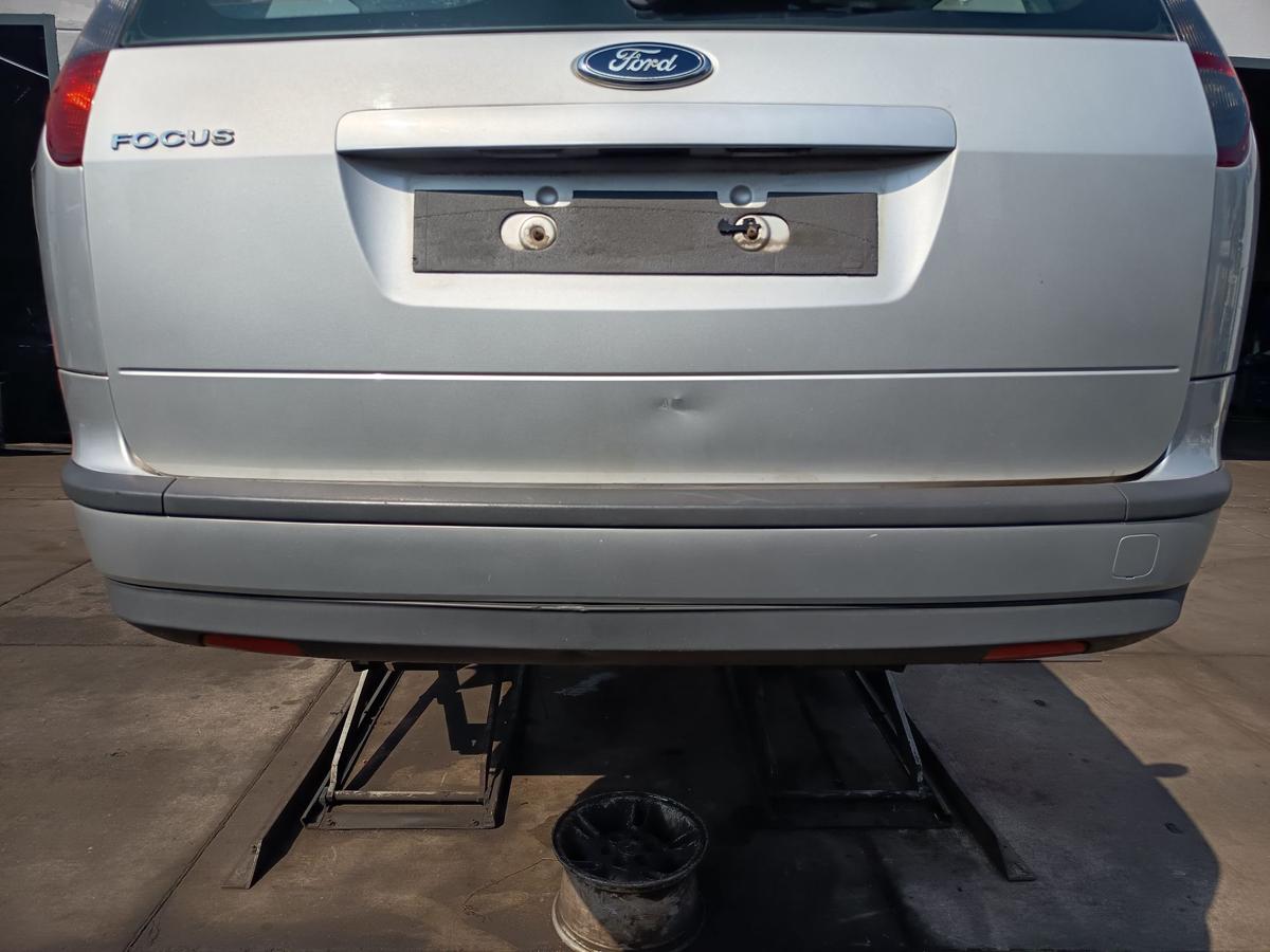 Ford Focus II Turnier original Sto&szlig;stange F&auml;nger hinten Heck Polarsilber Bj 2008