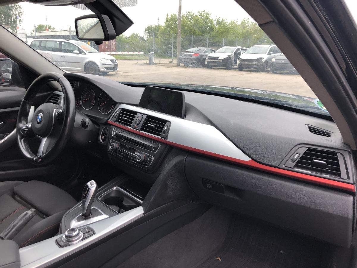BMW 3er F30 F31 Sportline Armaturenbrett Cockpit Armaturentafel im Rohbau