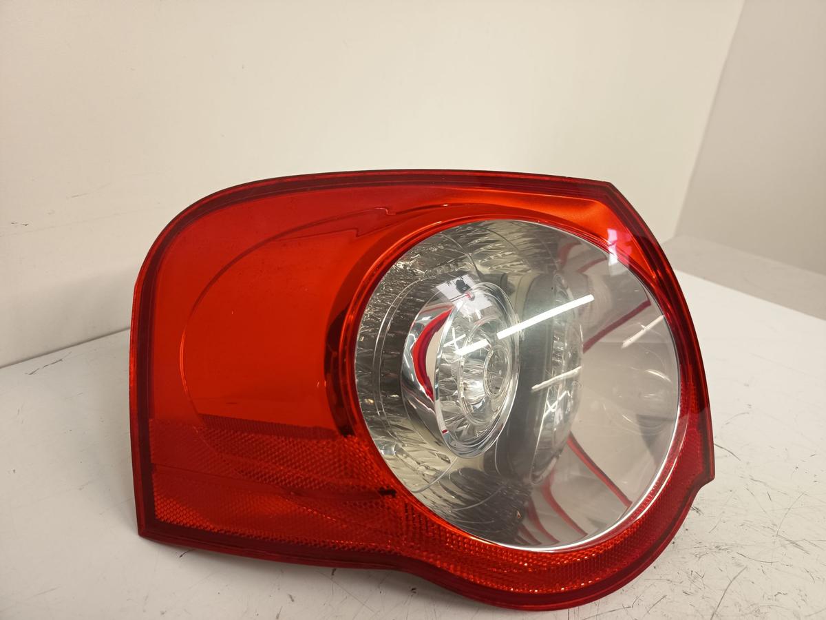 VW Passat 3C Kombi orig Rückleuchte links außen Fahrerseite BJ 2009