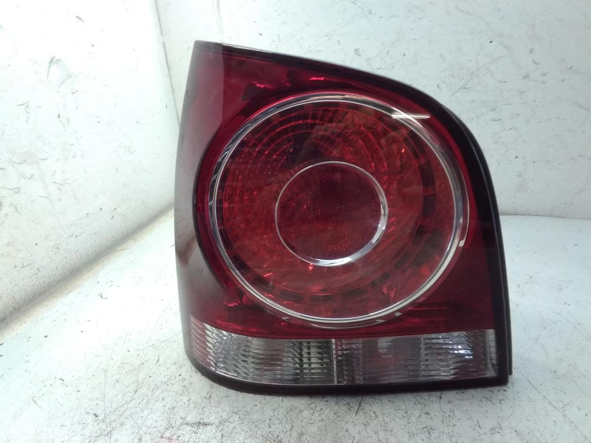 VW Polo 9N3 R&uuml;ckleuchte Heckleuchte Schlussleuchte links 5t&uuml;rig BJ2005