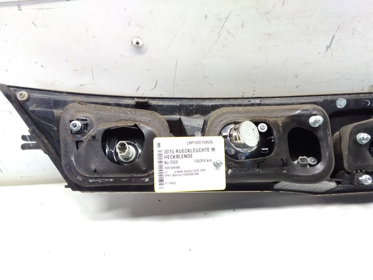 Honda Civic VIII FK original R&uuml;ckleuchte Heckblende mitte BJ2008