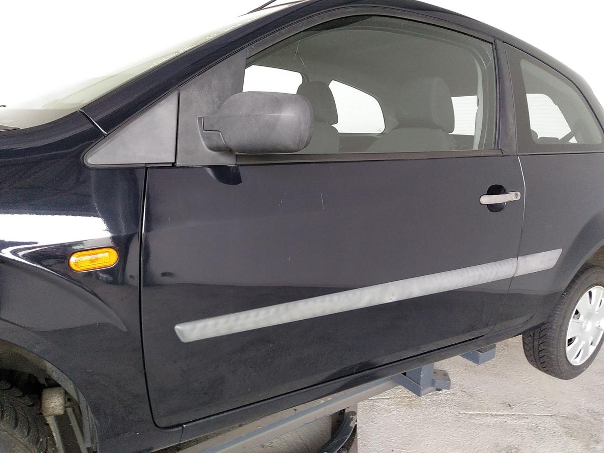Ford Fiesta JD T&uuml;r vorn links Fahrert&uuml;r 3-T&uuml;rer dunkelblau uni Bj.2006