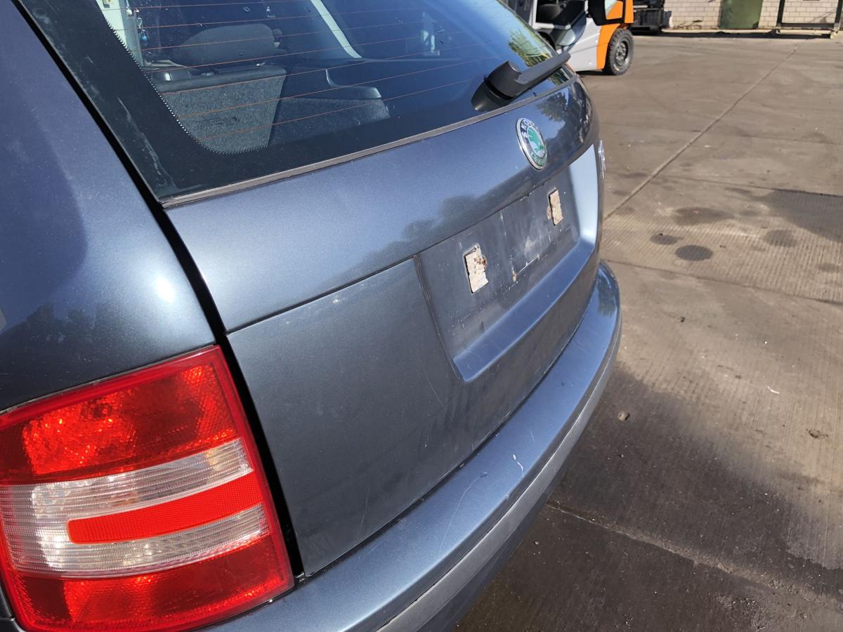 Skoda Fabia I 6Y Combi original Heckklappe mit Scheibe F7V Graphite grey Bj 2005