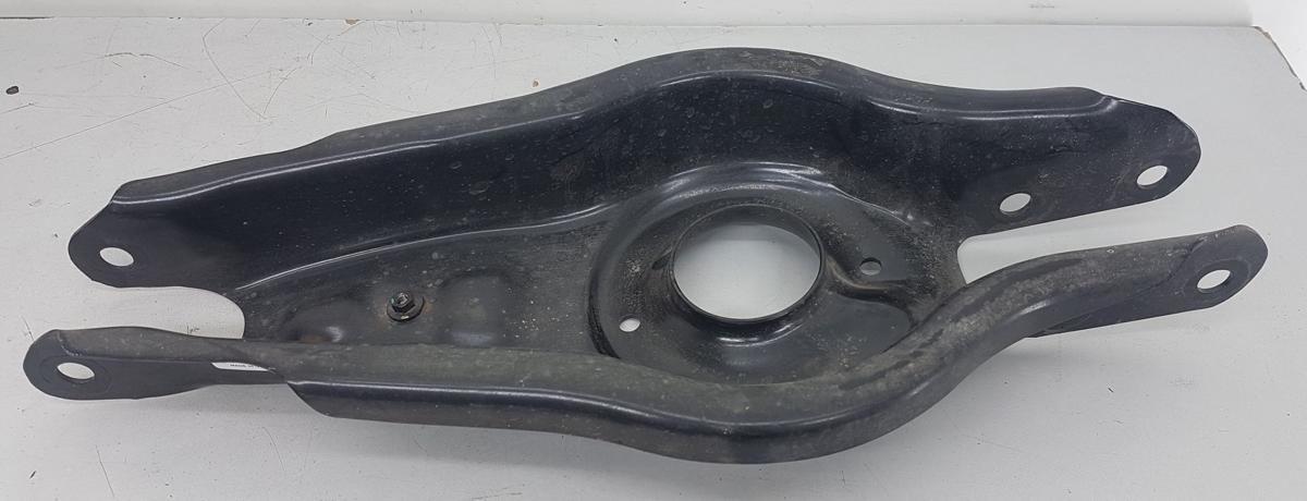 Tesla Model Y Querlenkersatz hinten links Satz Querlenker Bj2022 1044451-00-F