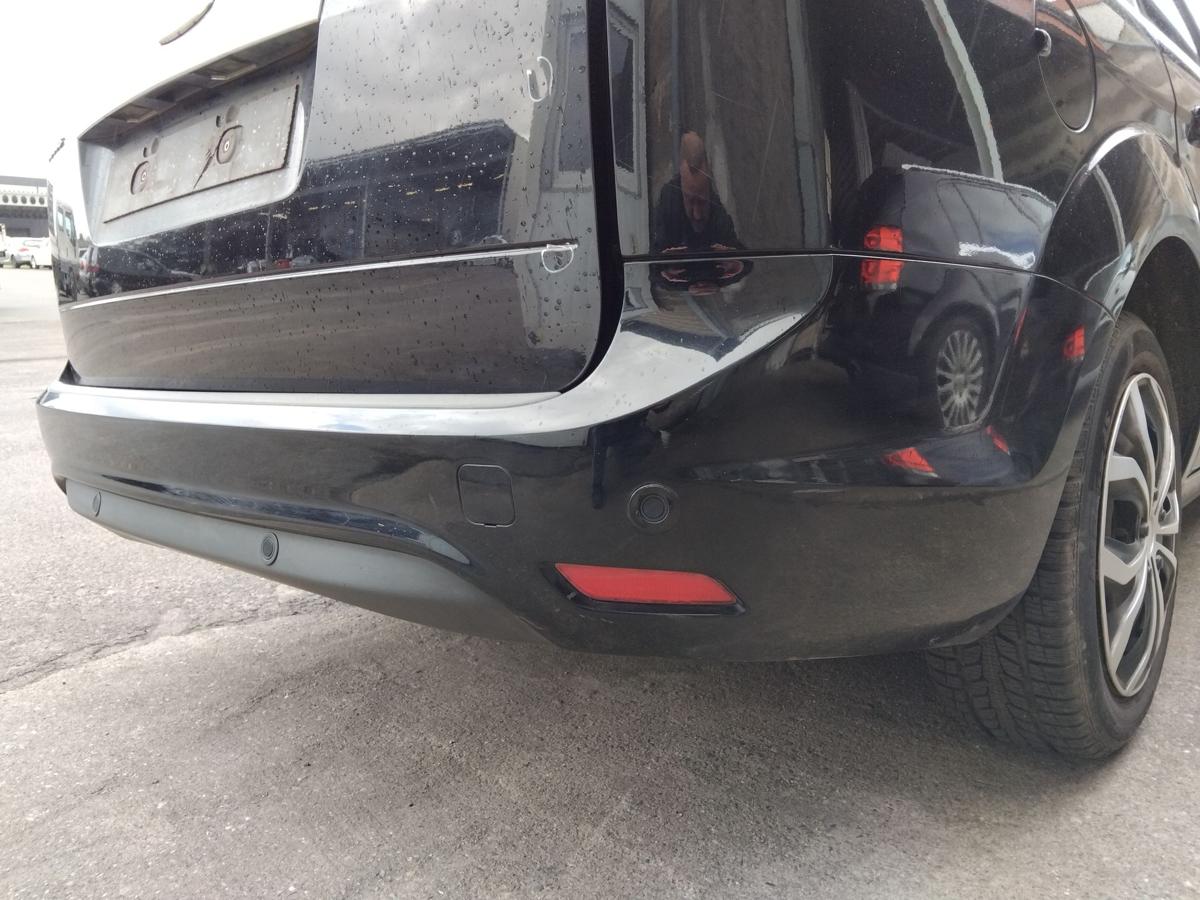 Ford Focus 2 DA3 Kombi Facelift orig Sto&szlig;stange Sto&szlig;f&auml;nger hinten mit PDC BJ2009