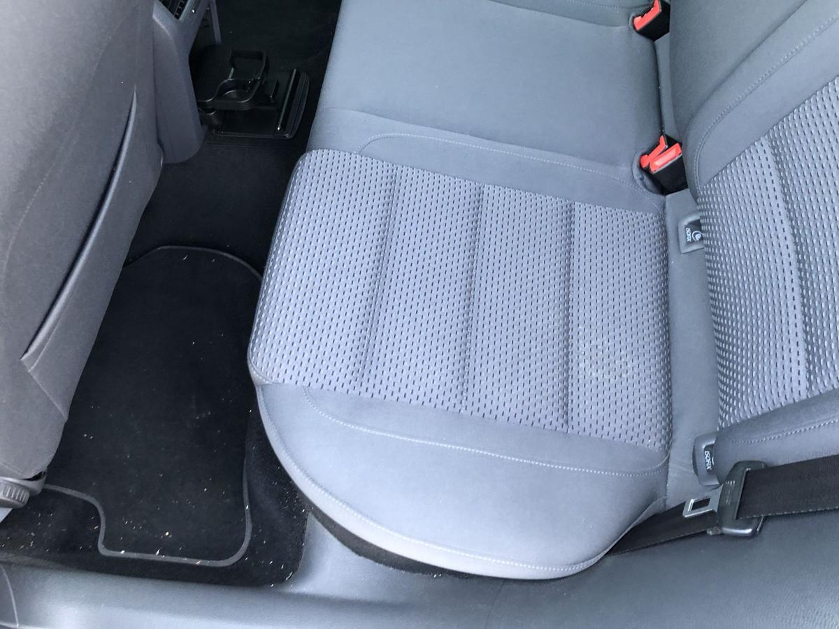 VW Golf 5 V 1K R&uuml;cksitzbank hinten Sitzbank R&uuml;ckbank f&uuml;r 5 t&uuml;rer Stoff