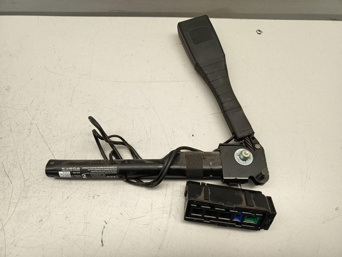 Opel Corsa D original Gurtschloss Gurtstraffer links 3 T&uuml;rer Bj 2009