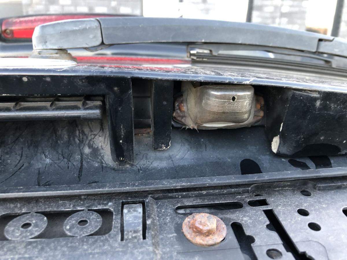 Daihatsu YRV M2 Heckklappe mit Scheibe Kofferraumklappe Deckel hinten Rohbau N05