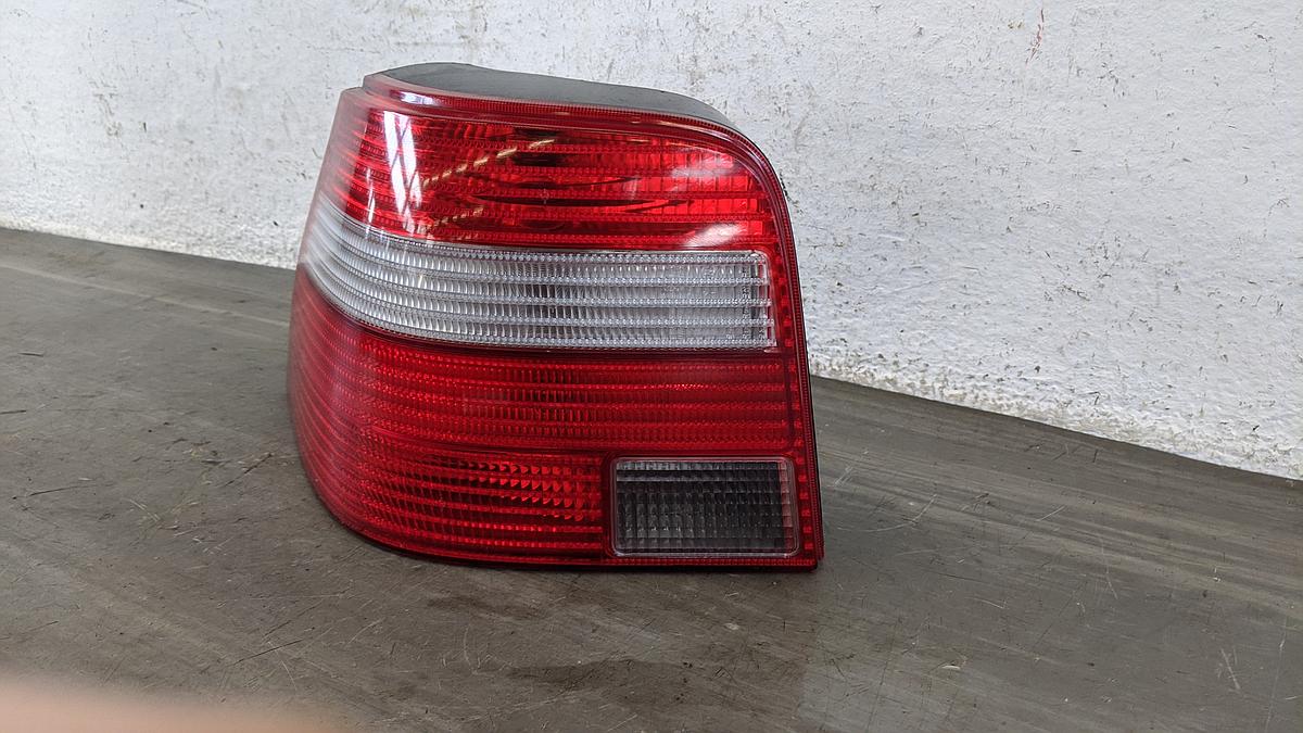 VW Golf 4 1J Rückleuchte links Rücklicht Lampe hinten