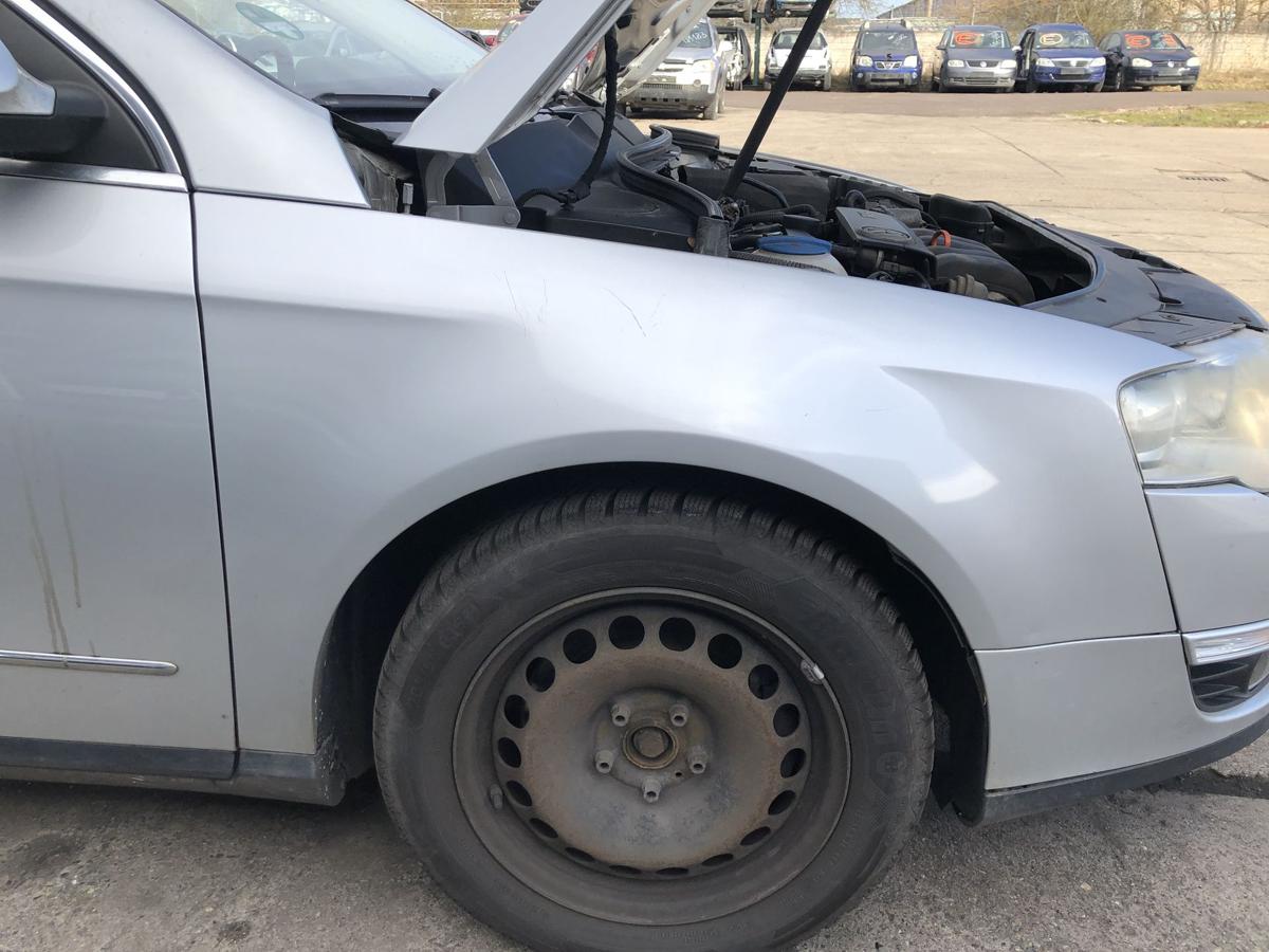 VW Passat 3C B6 Kotfl&uuml;gel vorn rechts Beifahrerseite LA7W Reflexsilber OE