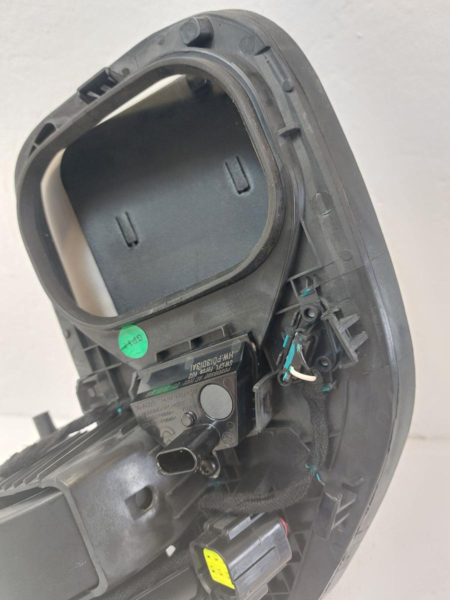 NIO ET7 Elektro Ladeanschluss Ladeklappe Deckel Ladedose Sunrise Beige