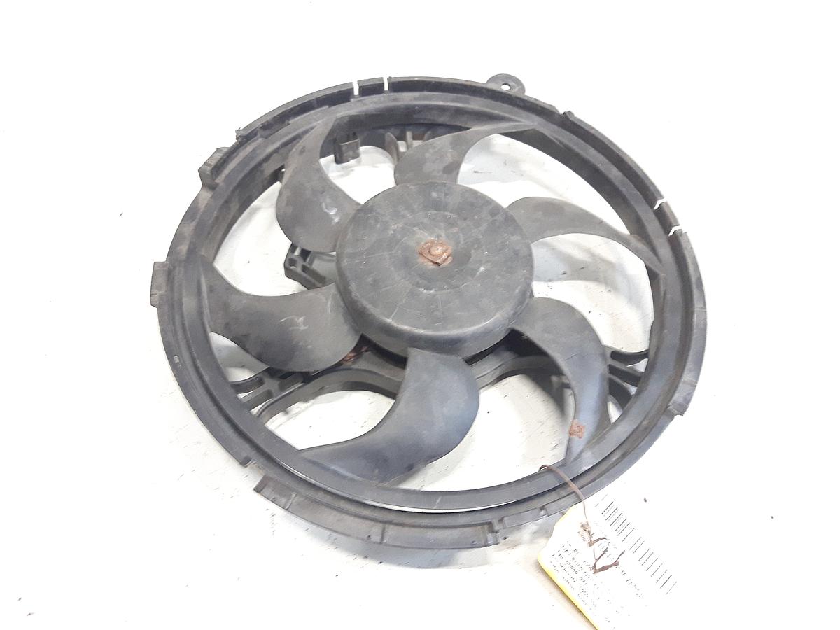 Fiat Stilo original Elektrolüfter 820601500 ohne Zarge BJ2005