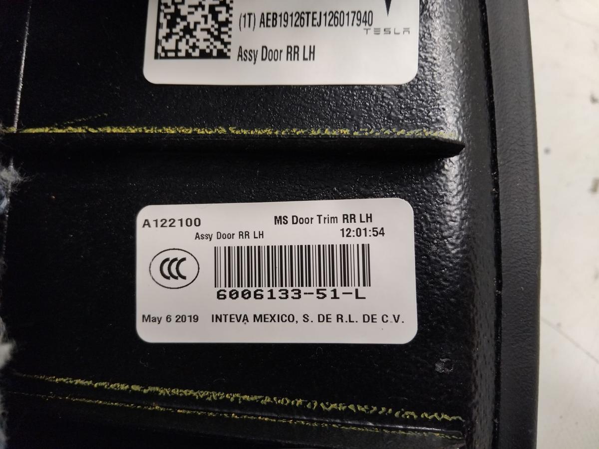 Tesla Model S T&uuml;rverkleidung hinten links Premium Kunstleder schwarz Bj.2019