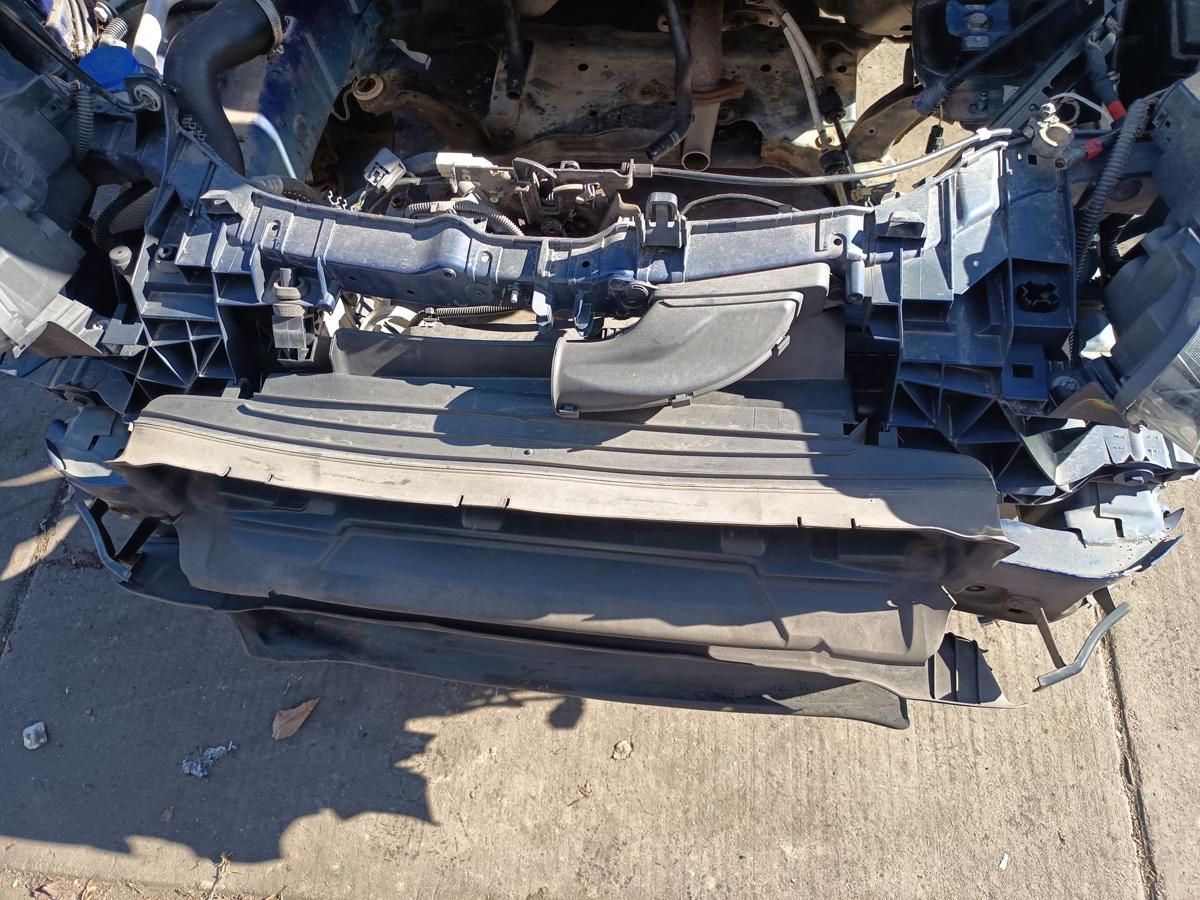 Ford Tourneo II Connect original Schlosstr&auml;ger Mittelteil f&uuml;r Benzinmotor Bj2015