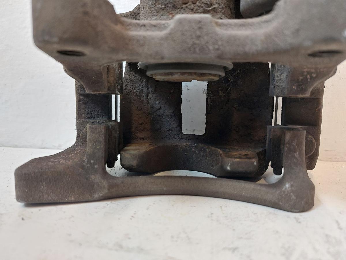 VW Passat CC Bremssattel hinten rechts Bremszange Sattel elek Parkbremse TRW