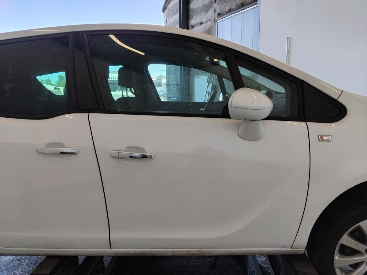 Opel Meriva B original Tür vorn rechts Beifahrertür casablancaweiss BJ2011