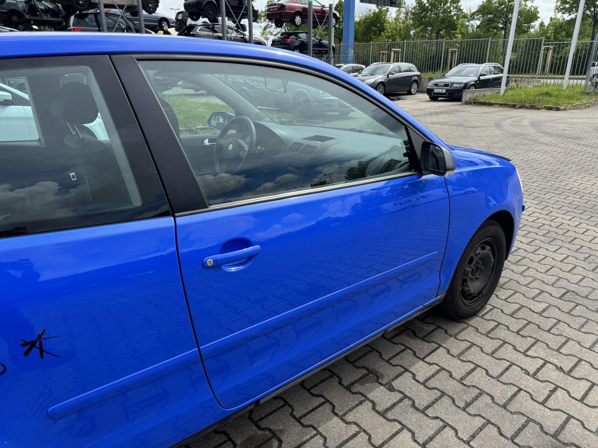 VW Polo 9N3 original T&uuml;r vorn rechts LA5F Summer Blue 3-T&uuml;rer Rohbau Bj.2008