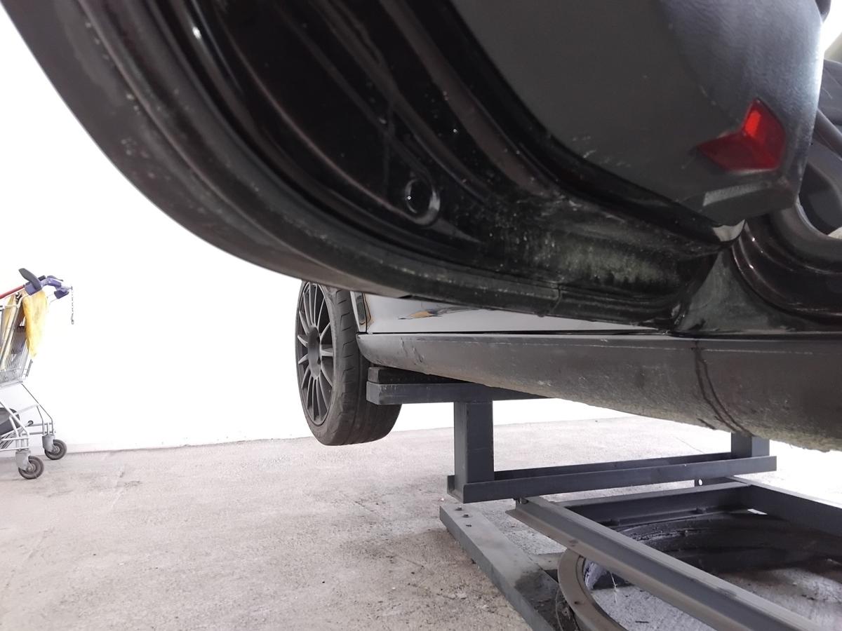 VW Golf 5 1K T&uuml;r hinten links L041 brillantschwarz 5-t&uuml;rig Flie&szlig;heck BJ2006