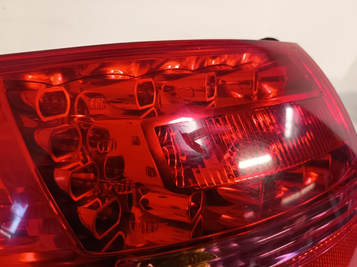 Audi A6 4F Avant Bj 2006 original Rück-Schluss-Heckleuchte links LED