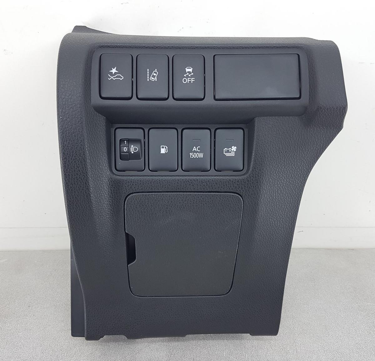 Mitsubishi Eclipse Cross Abdeckung Armaturenbrett links Bj23 8002C335ZZ Schalter