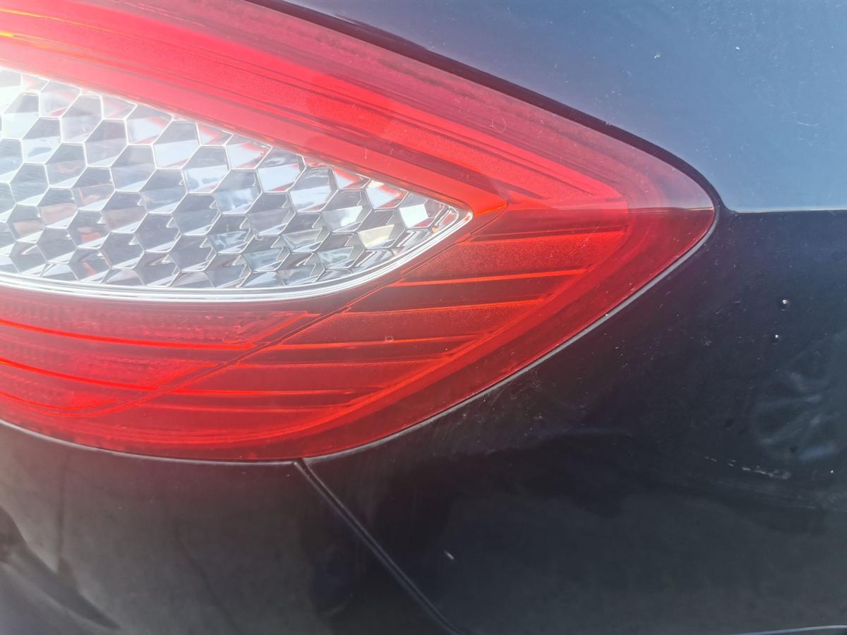 Ford Mondeo BA7 Kombi R&uuml;ckleuchte Schlussleuchte R&uuml;cklicht aussen rechts bis 10