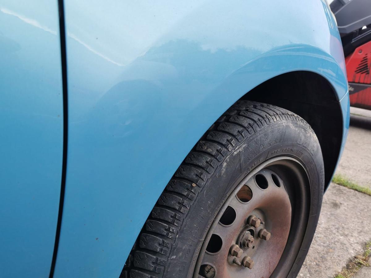 Ford KA RU8 Kotflügel Fender Seitenwand vorn rechts Scuba Blau KRATZER