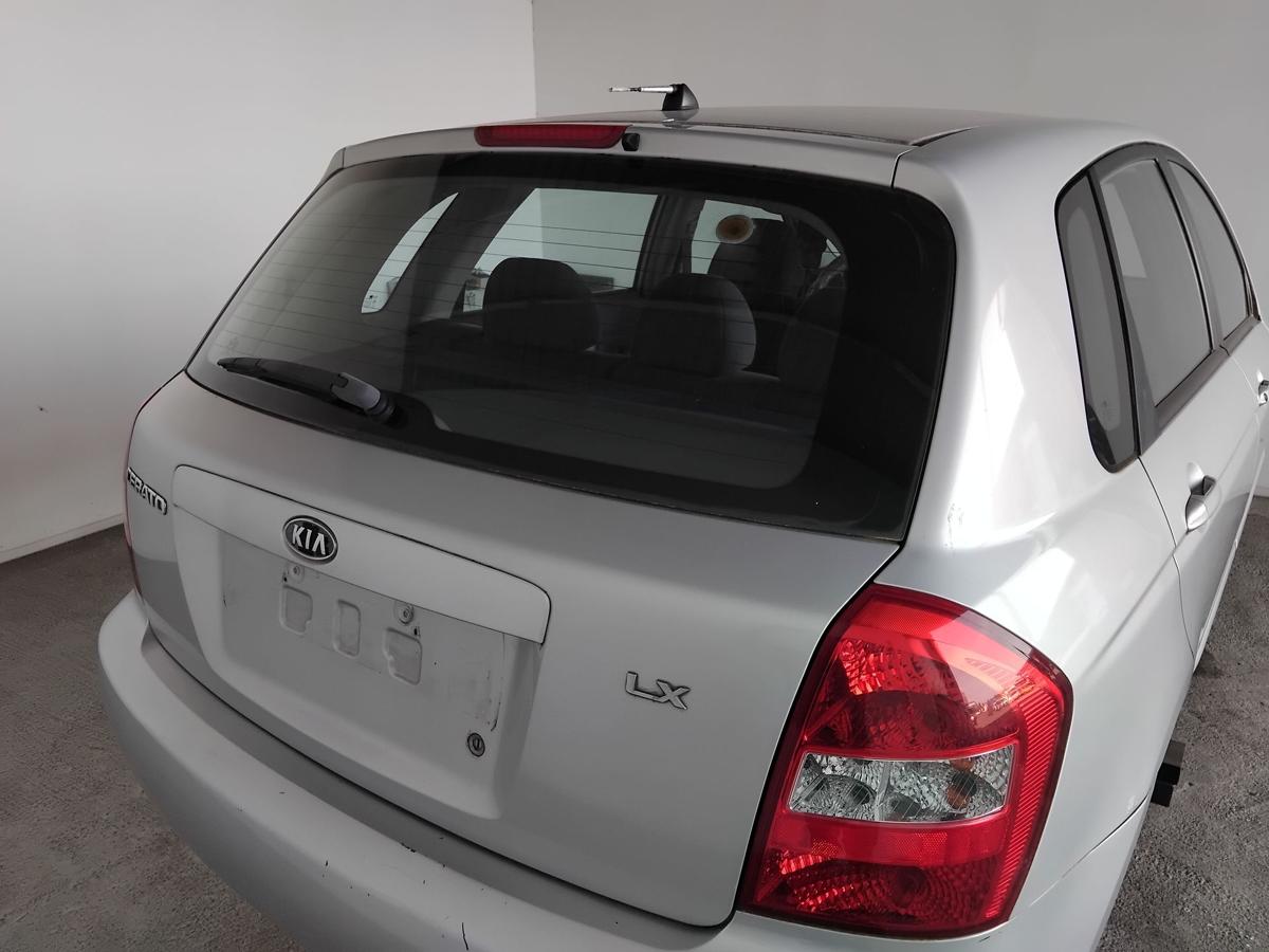 Kia Cerato FE Heckklappe 6C clear silver mit Heckscheibe 5t&uuml;rig Steilheck BJ2008