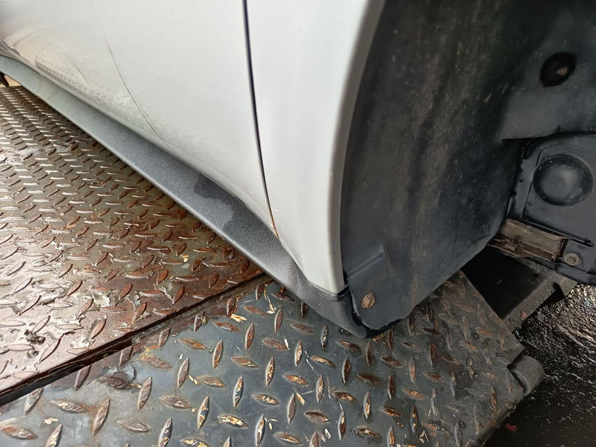 Mercedes W168 Mopf original Kotfl&uuml;gel rechts Seitenteil 761 Polarsilber Bj 2001