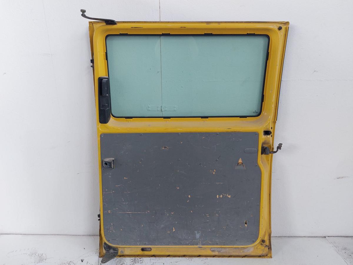 VW T5 7H Transporter Schiebet&uuml;r rechts mit Scheibe Postgelb Dellen tiefe Kratzer