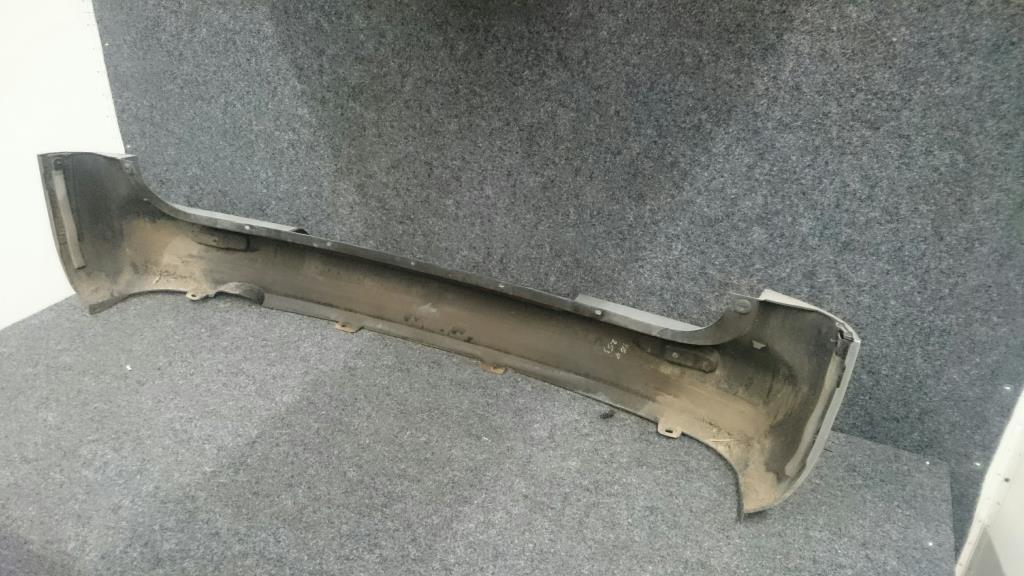 Hyundai H1 original Stoßstange Stossfänger hinten Silber Bj.2007 Hyundai H1 original Stoßstange Stossfänger hinten Silber Bj.2007