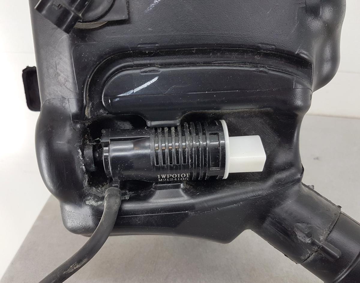 Tesla Model X Scheibenwaschbeh&auml;lter Bj22 1617114-00-B Beh&auml;lter Scheibenreinigung
