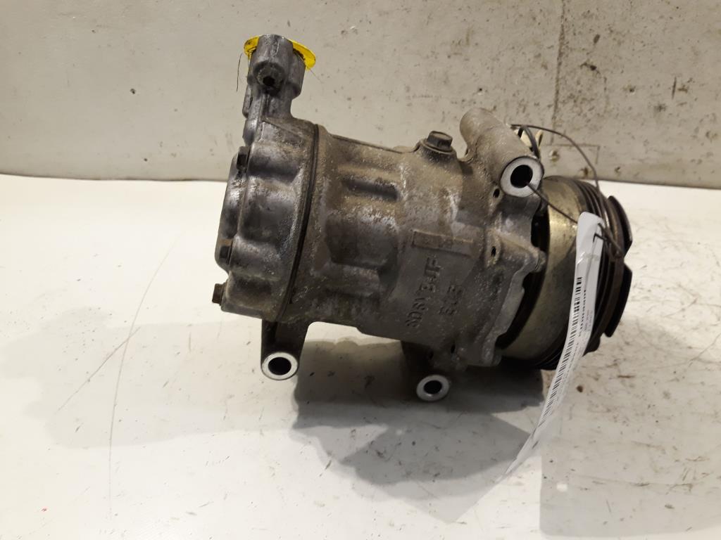 Renault Clio 2 Bj 2006 Klimakompressor Sanden 8200037058C Motor 1.2 55KW