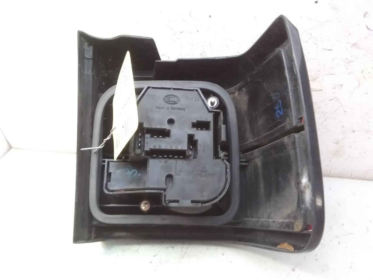 VW Passat B3 35i BJ1992 original R&uuml;ckleuchte au&szlig;en links Limousine rot gelb 357945111