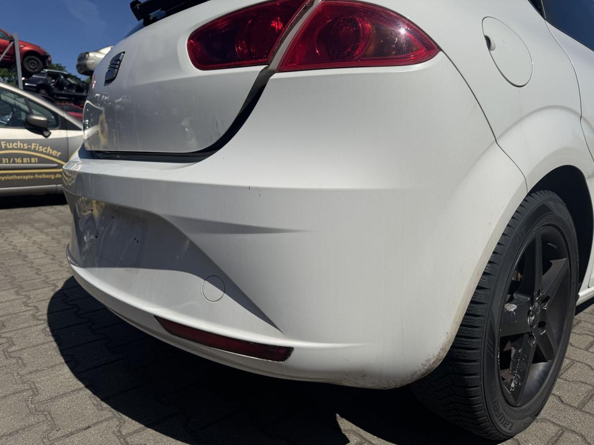 Seat Leon 1P original Sto&szlig;stange Stossf&auml;nger hinten LB9A Candyweiss Bj.2010