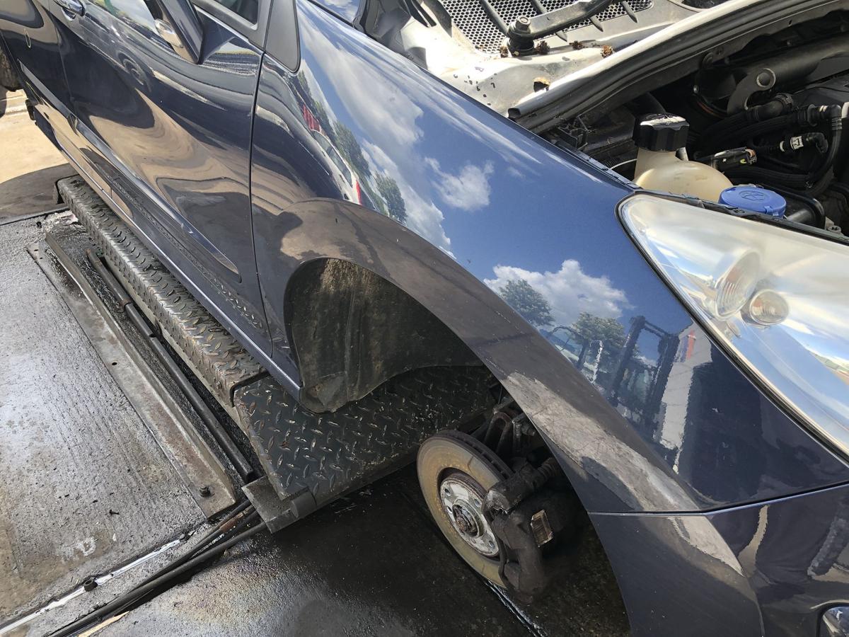 Peugeot 308sw original Kotflügel rechts Seitenteil KHH Taurangablau Bj 2008