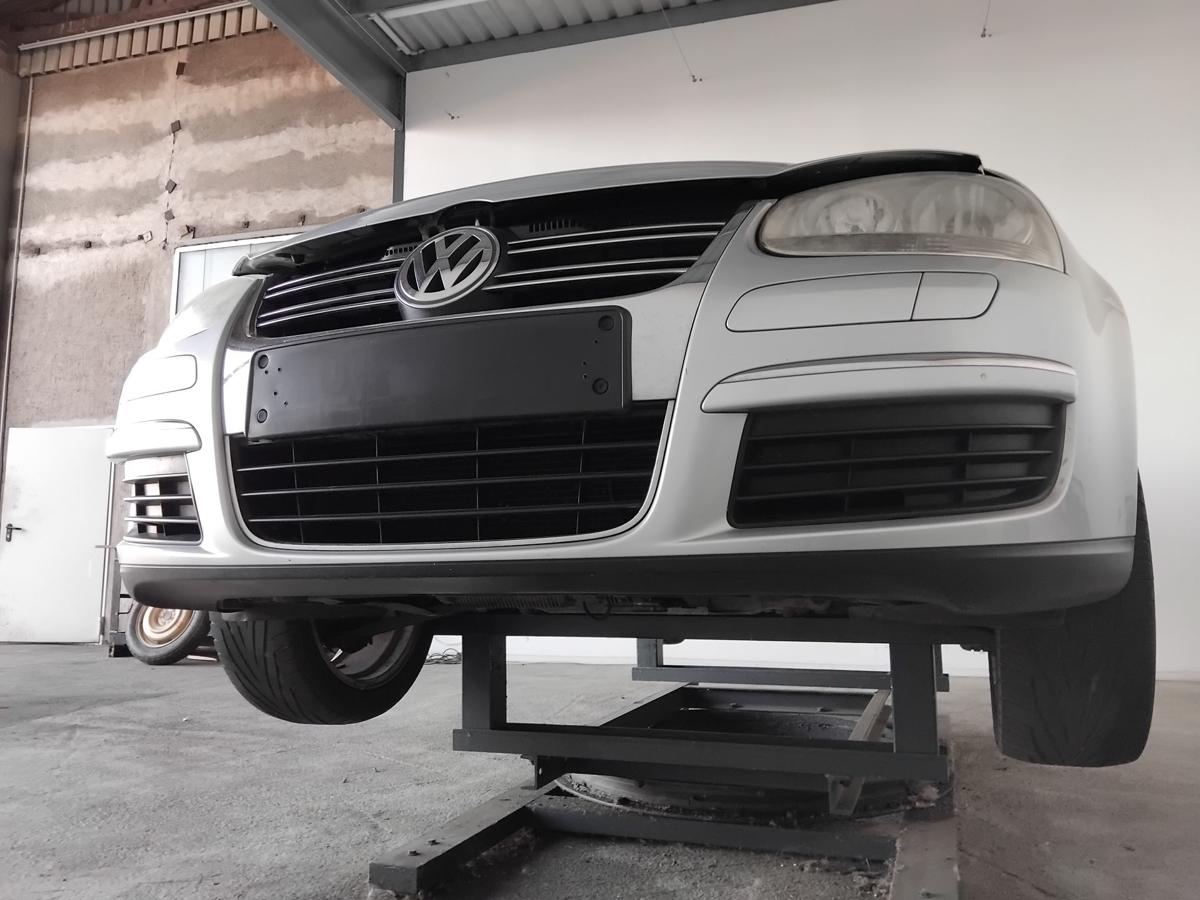 VW Jetta 5 1K2 original Sto&szlig;stange Sto&szlig;f&auml;nger vorn SRA BJ2007 LA7W reflexsilber