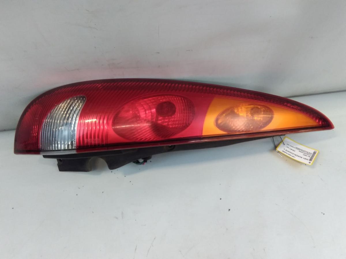 Nissan Almera Tino original Rückleuchte Heckleuchte links Bj.2002