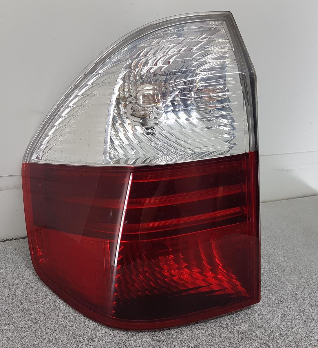 BMW X3 E83 Rückleuchte Rücklicht außen links LED 7162209 Bj2006 Facelift ab06