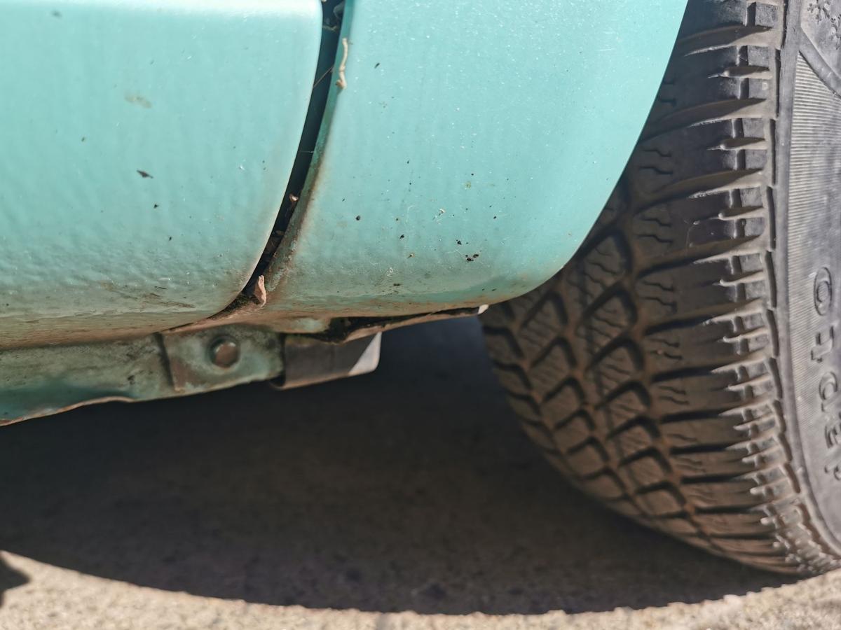 Toyota Yaris XP10 Kotflügel Fender Seitenwand vorn rechts 764 Light Aqua DELLE
