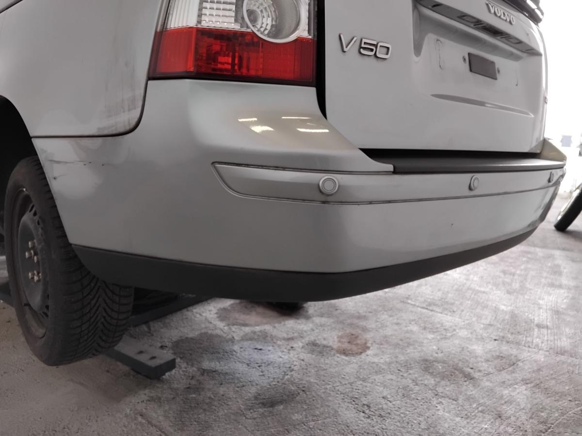 Volvo V50 II Kombi orig Sto&szlig;stange Stossf&auml;nger hinten 477 Electric Silber BJ2007
