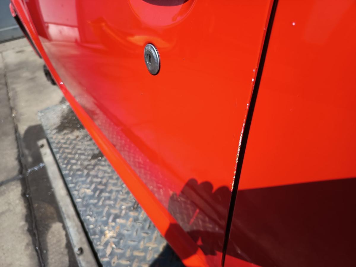 Peugeot 107 original Tür links Fahrer KJH Scarletrot Bj 2008