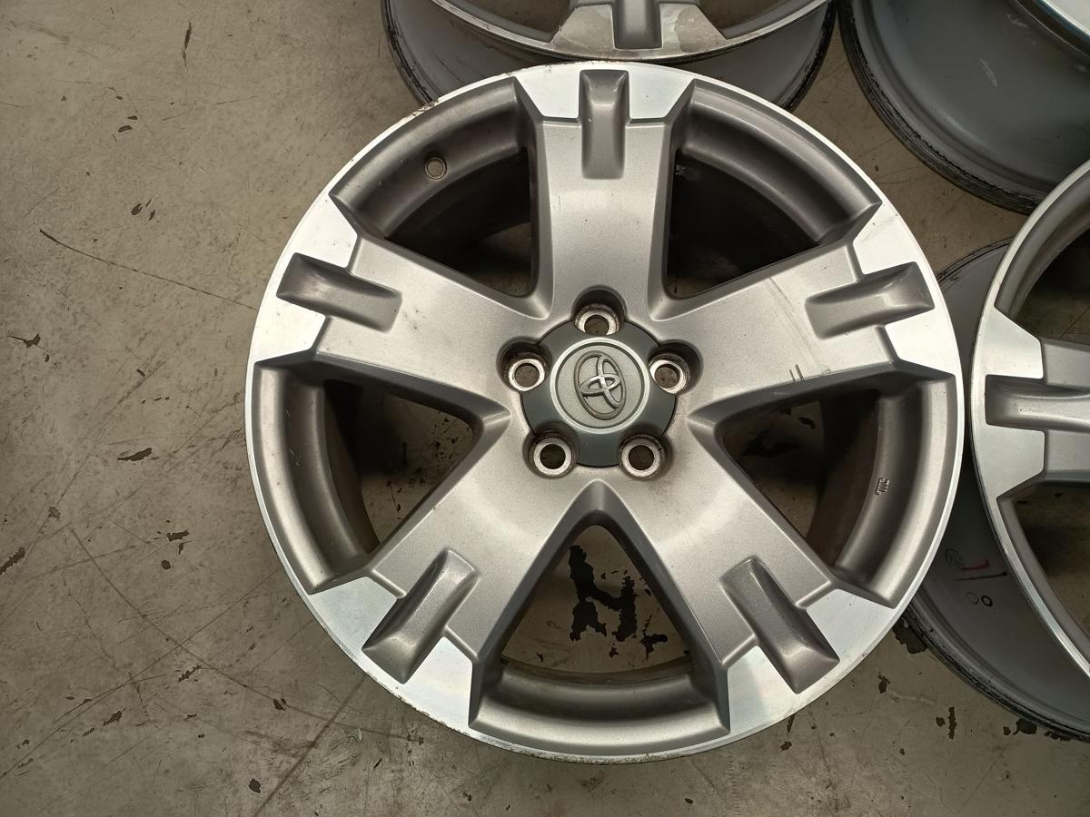 Toyota RAV4 original Alufelgensatz 7,5x18 ET39 Baujahr 2009