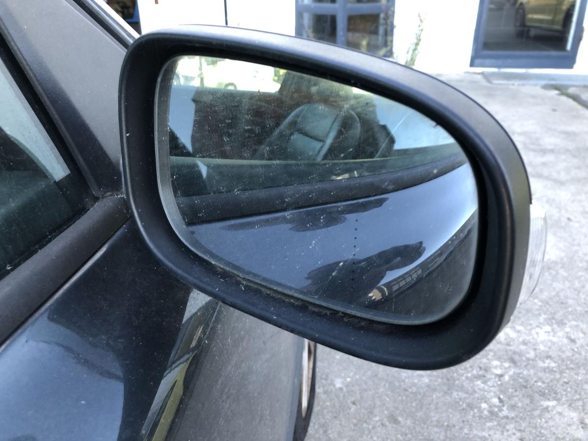 Volvo C30 Typ M Au&szlig;enspiegel rechts Spiegel Seitenspiegel elek unlackiert