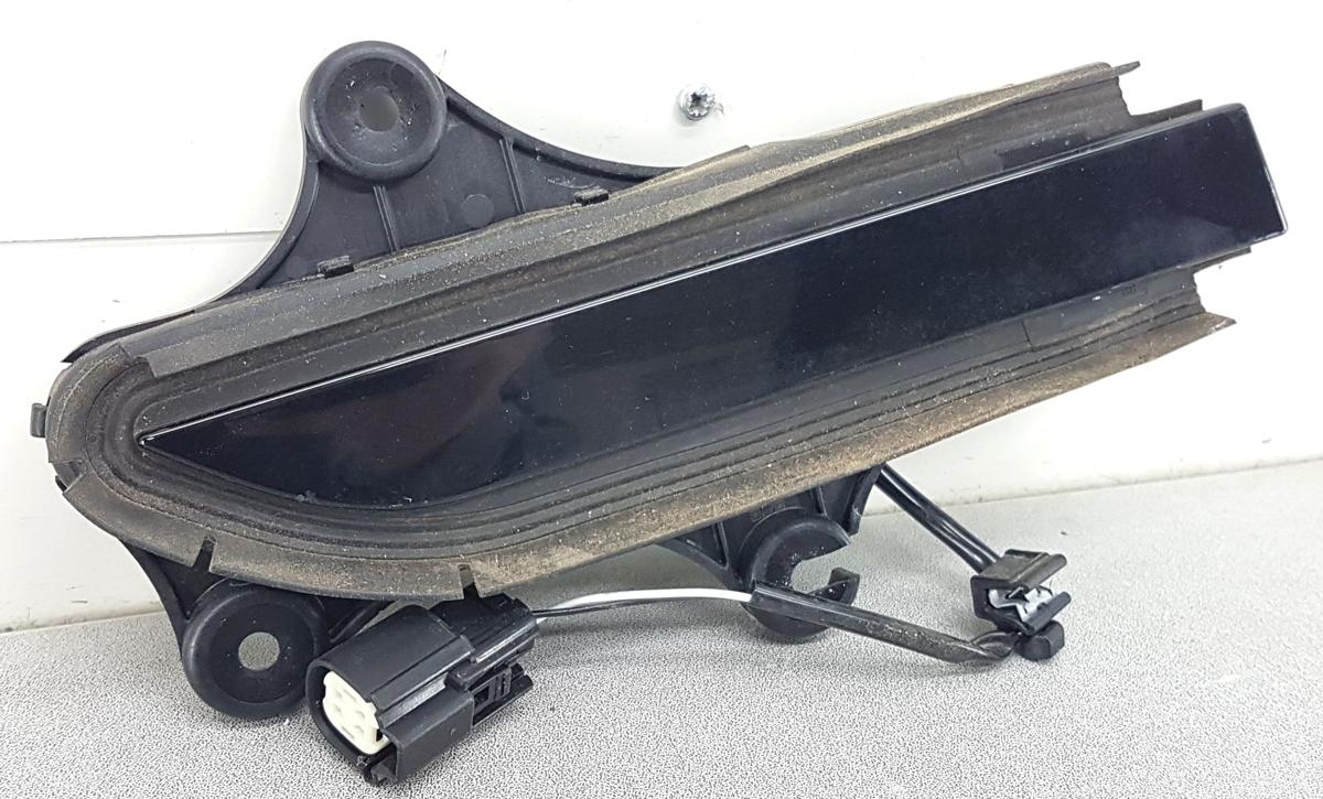 Tesla Model X T&uuml;rgriff hinten rechts in schwarz Bj2022 Model ab Bj2021 Taster